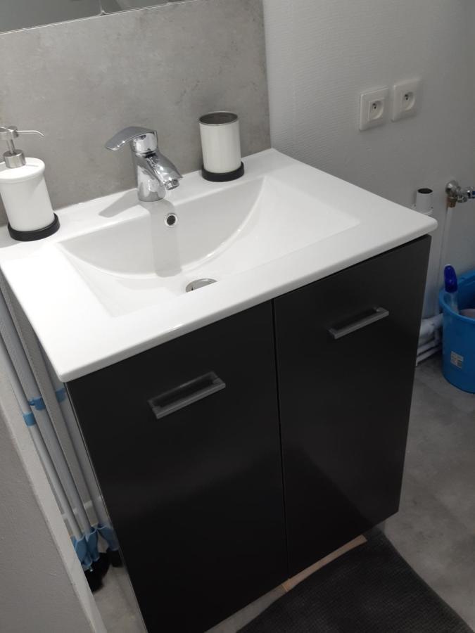 Elbeuf Studio Combles Chambre Separee Wifi Sweet Home Exterior photo